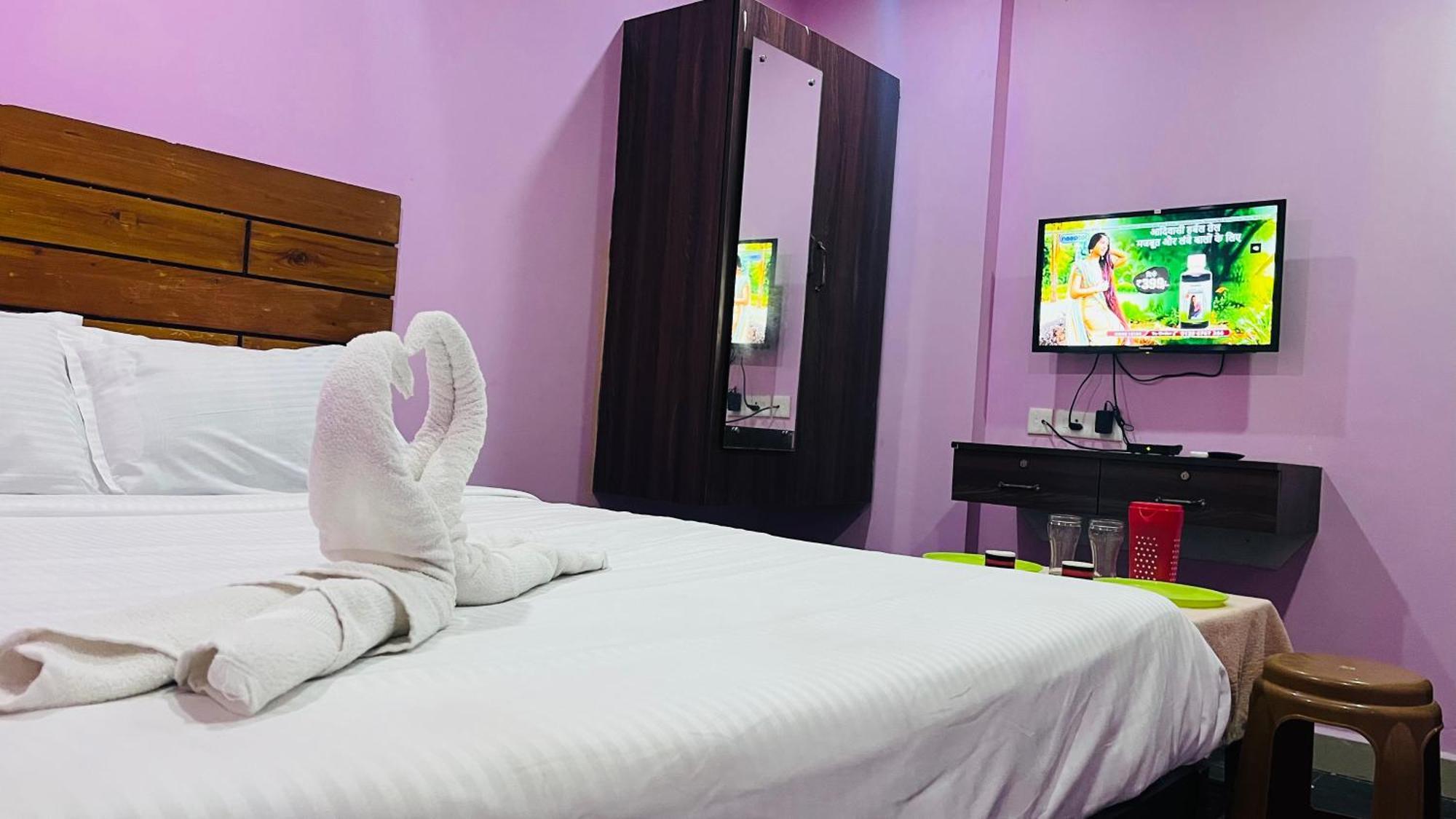 Skyway Rooms 蓬蒂切里 外观 照片