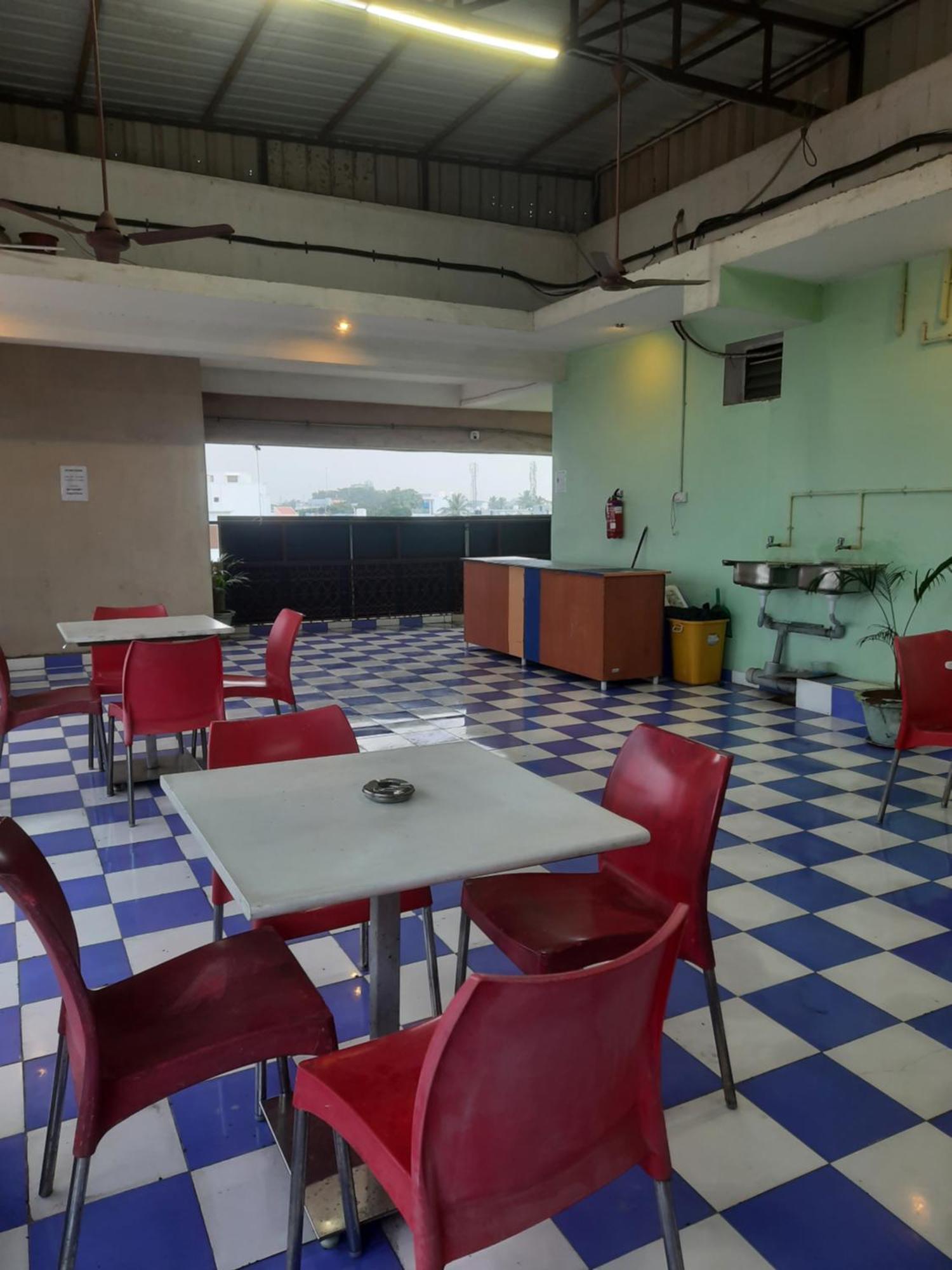 Skyway Rooms 蓬蒂切里 外观 照片